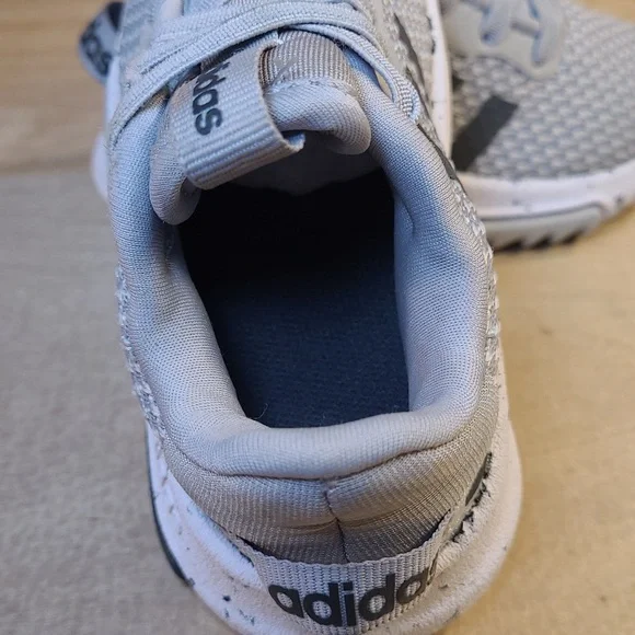 Adidas Racer 2.0 Gray Black Kids Athletic Shoes Art H04462 - Picture 9 of 10